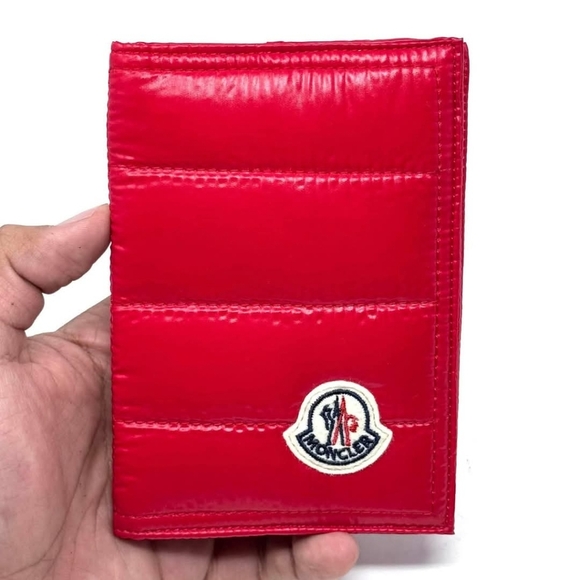 🔴▪️♏️oncler PÄSSP0RT CÄSË ▪️🔴 - Picture 5 of 7